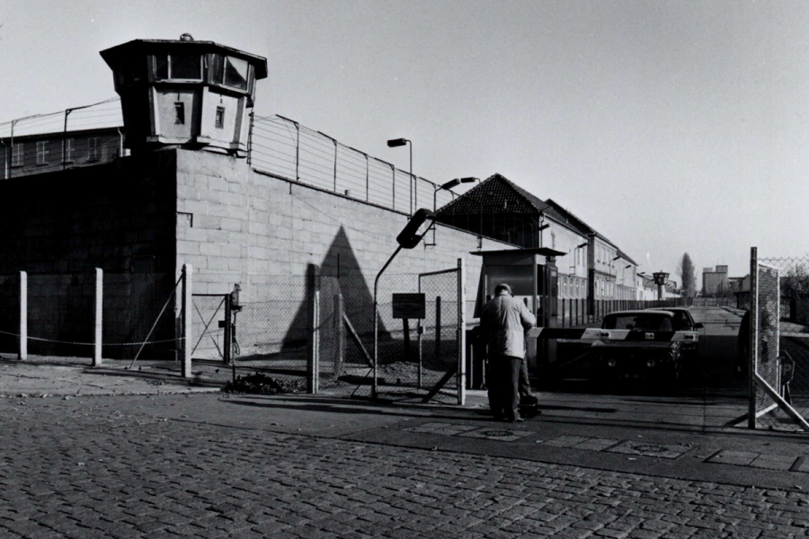 Historisches Foto von einem Wachturm in der Lichtenauer Straße